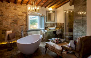 Luxury vacation suite in Tuscany